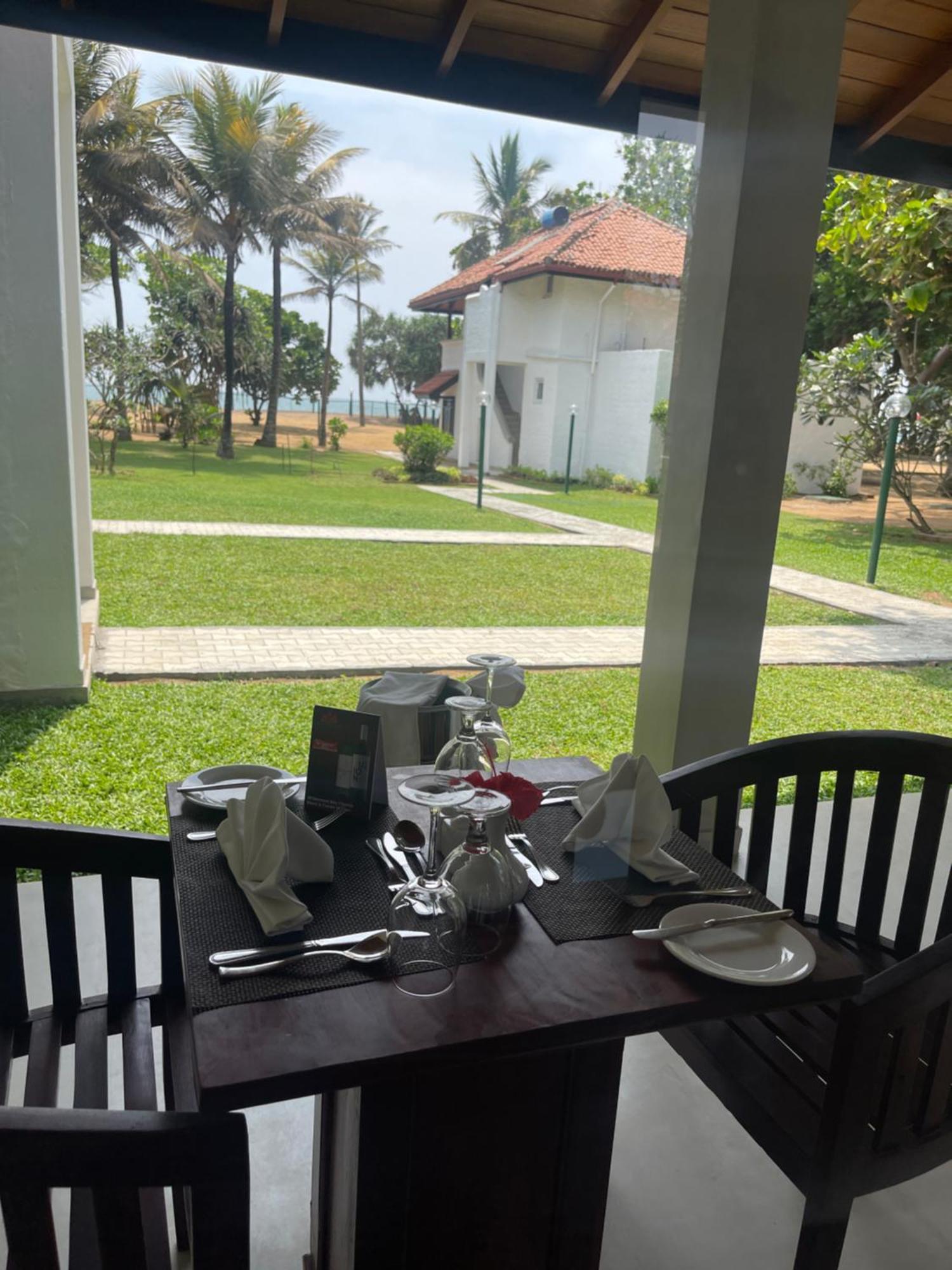Hibiscus Beach Hotel & Villas Kalutara Exteriér fotografie